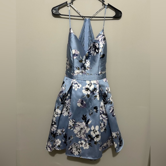 Juniors Blue Floral Cocktail‎ Party A-line Dress size 7/8 NWT - Picture 1 of 6
